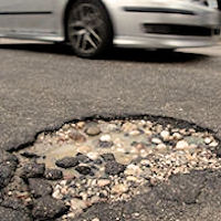 Le casse sono vuote e le strade diventano groviera