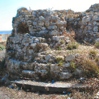 La Torre Fano oltraggiata dal degrado