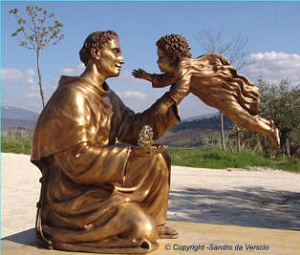 Comunicato - Come nasce una statua: Dalla creta al bronzo