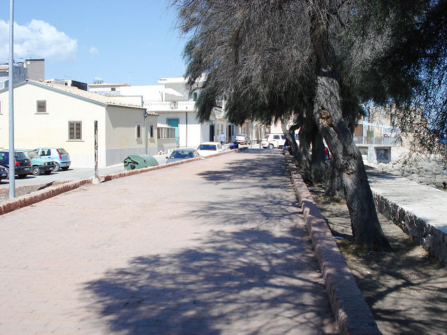 La piazzetta rossa di Marzamemi