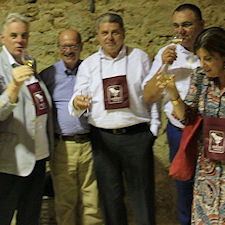 CALICI DI STELLE - A Marzamemi successo della notte dei grandi vini 